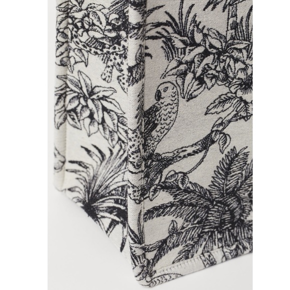 LAST 1️⃣—NWT H&M Big Tote Dior Style Bag - Picture 9 of 16